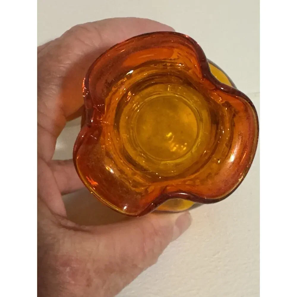 Vintage Art Glass Hand Blown Amber Vase w/ Scalloped Edge w/ Rigoree Collar 4.5”